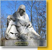 Calvaire de B&eacute;tharram - 13e station : La M&egrave;re des douleurs
