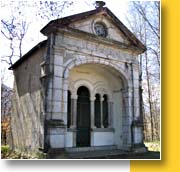 Calvaire de B&eacute;tharram - 14e station : La mise au tombeau
