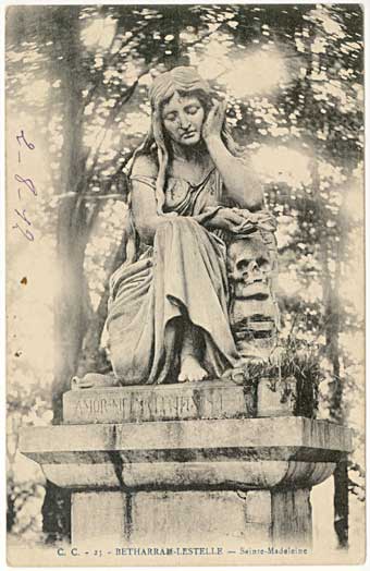 Lestelle Betharram - Cartes postales anciennes - Calvaire - Statue de Marie Madeleine