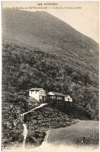 Lestelle Betharram - Cartes postales anciennes - Les Grottes - Chalet des Grottes, entr&eacute;e...