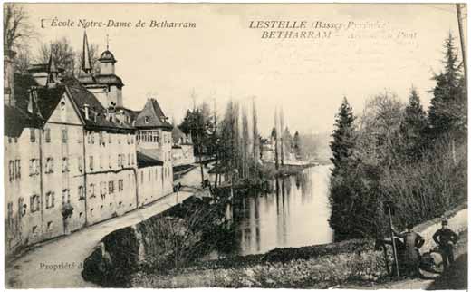 Lestelle B&eacute;tharram - Vue G&eacute;n&eacute;rale des Sanctuaires - Le Gave de Pau sans le nouveau pont