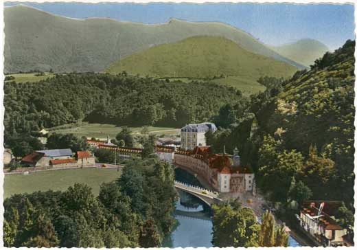 Lestelle Betharram - Cartes postales anciennes - Vue a&eacute;riennes - Le sanctuaire et le coll&egrave;ge